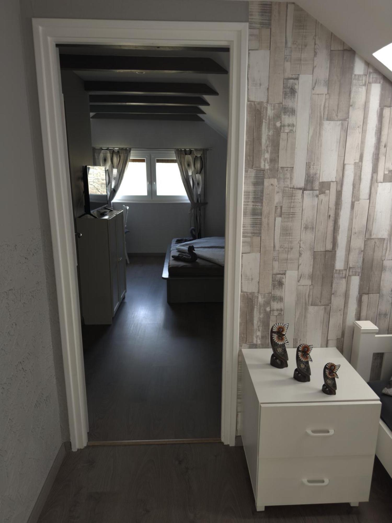 Rozsa Apartman Alsoors Ruang foto