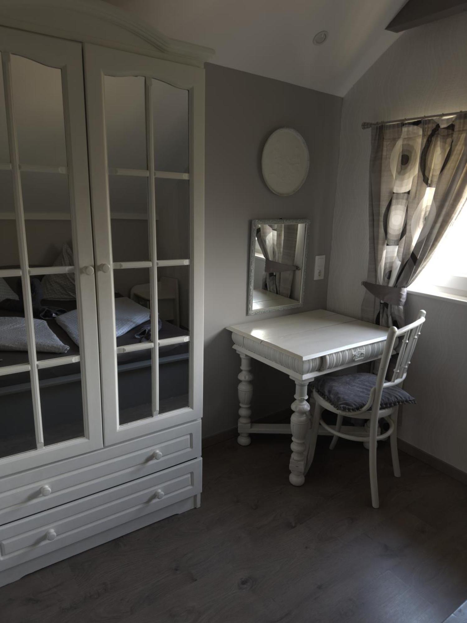 Rozsa Apartman Alsoors Ruang foto